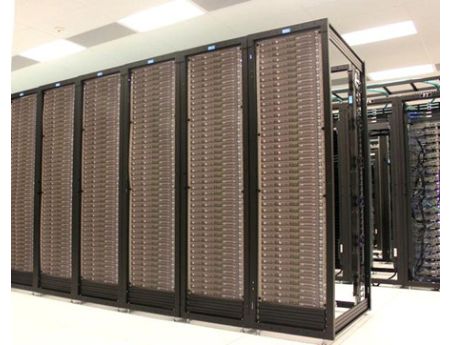 Designed to quickly and effectively seal empty racks and large unoccupied spaces in racks